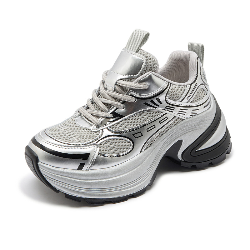 2025 m. nauji rudens bateliai tėčiui – itin populiarūs storapadžiai laisvalaikio bateliai smulkiems žmonėms, skirti padidinti ūgį, ir liekninantys sportiniai bateliai moterims.