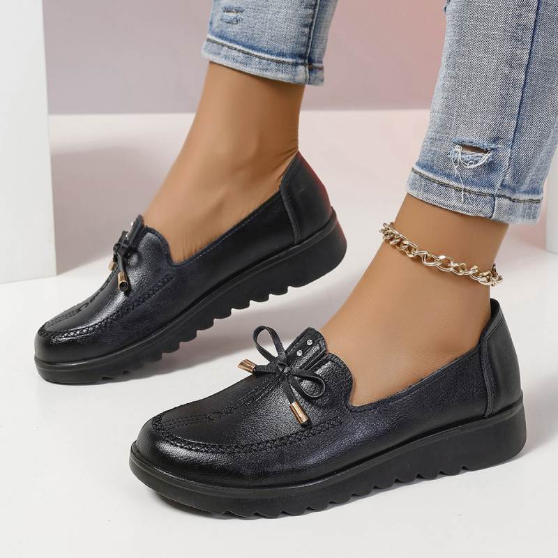 Külkereskedelmi cipők középkorú és idős anyáknak, egyrétegű cipők 2024 tavaszi és őszi csúszásgátló puha talpú bőrcipők, masni női cipők, női bőrcipők