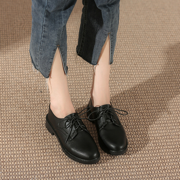 Juodi, broginiai darbo bateliai moterims, britiško retro stiliaus, rudens ir žiemos, gilios burnos, maži odiniai bateliai, plokščiapadžiai bateliai, darbo odiniai bateliai.