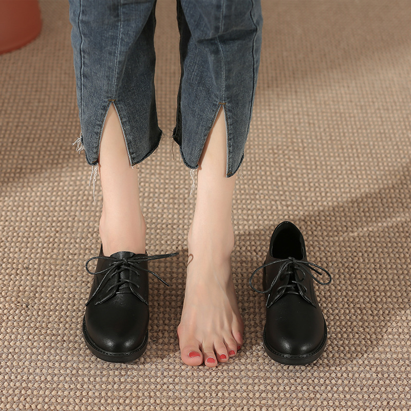 Juodi, broginiai darbo bateliai moterims, britiško retro stiliaus, rudens ir žiemos, gilios burnos, maži odiniai bateliai, plokščiapadžiai bateliai, darbo odiniai bateliai.