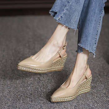 Letné nové štýlové sandále z pravej kože Baotou s jedným slovom a remienkom na kline pre ženy, retro, hrubá podrážka, nepremokavá platforma, slamené vysoké podpätky