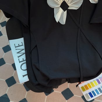 Dámske tričko s trojrozmerným kvetinovým vzorom, okrúhlym výstrihom a krátkym rukávom, nové, kórejské, 2023, nepravidelné rozdelenie, voľný top