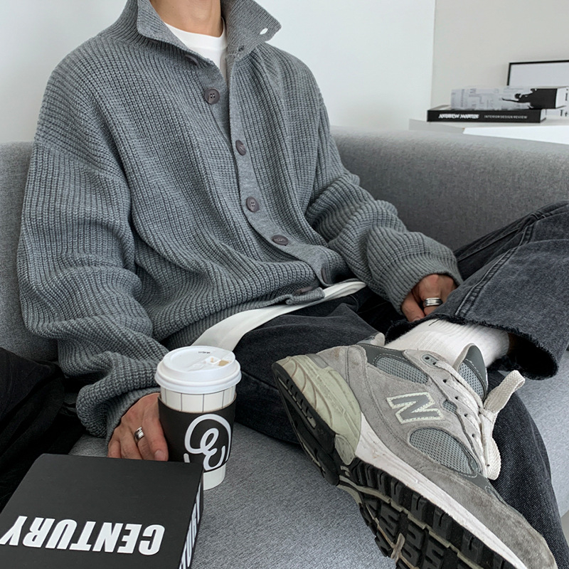 Pánsky jarný a jesenný kardigan s golierom MYQ, voľný, módny, luxusný retro sveter