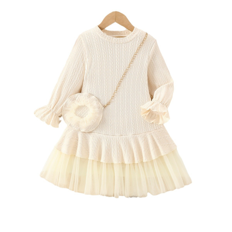 Megzta rudeninė mergaitiška suknelė su tinklelio nėrinių siūlėmis, kreminės baltos spalvos, mielas moteriškas ilgomis rankovėmis, apvaliu kaklu.