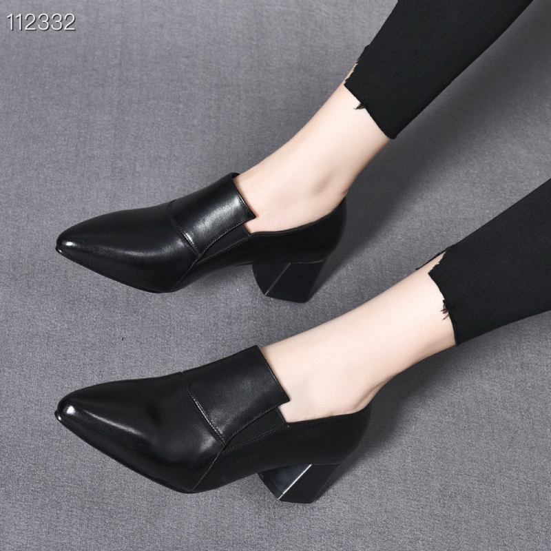 Pantofi de lucru cu vârf ascuțit și croială adâncă, stil nou de primăvară 2025, simpli și eleganți, subțiri, toc gros, pantofi de lucru fără mâneci din piele de vacă cu primul strat