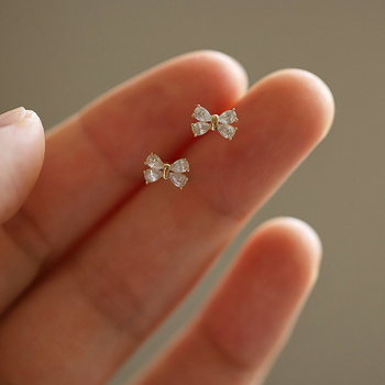 S925 hõbetatud 14K kullast nelja teemandiga lipsuga kõrvarõngad, armsad elegantsed ja lihtsad minikõrvarõngad, naiste stiilis