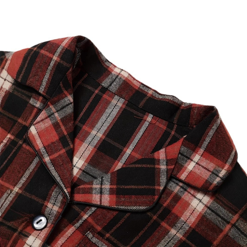 Pánske zimné pyžamo s kockovaným vzorom - pohodlné polyesterové gombíky, ležérne s klopou