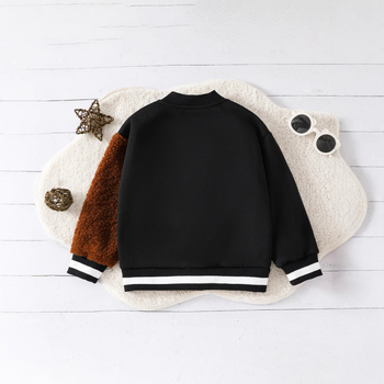 Nova jesenska jakna za dječake s printom za 2024.