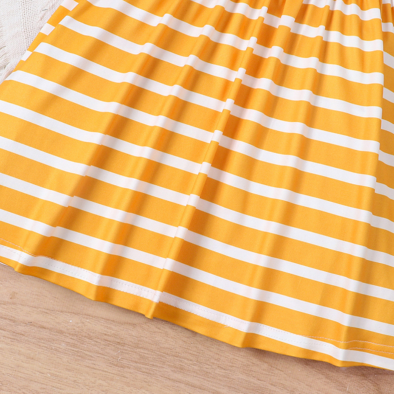 Tüdrukute suvine väliskaubanduse hulgimüük päevalilleprindiga varrukateta seelik triibuline seelik täpiline seelik kolmeosaline komplekt