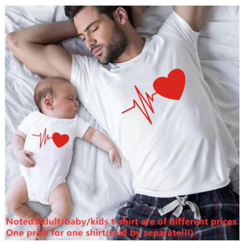 Südamelöögid Kodukaunistamine AliExpressis Isa-poja riided Ema-tütre Vanema-lapse riided Pere T-särk Suvine Tehase Ühes tükis