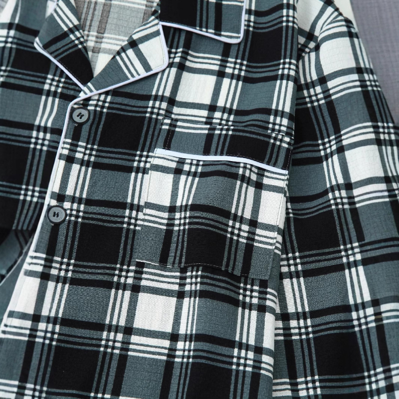 Pánske ležérne kockované pyžamo, oblek s dlhým rukávom, košeľou a nohavicami s gombíkom na klope, neelastické