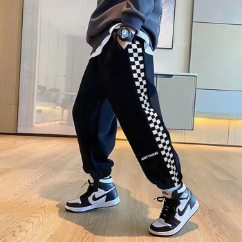 Lasteriided Poiste sügispüksid 2023 Uued Korea stiilis kevad- ja sügispüksid, keskmised ja suured laste malelaua mustriga, trendikad sügispüksid