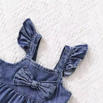 Letné nové módne dievčenské džínsové šaty s mašľou a skladaným cez rameno