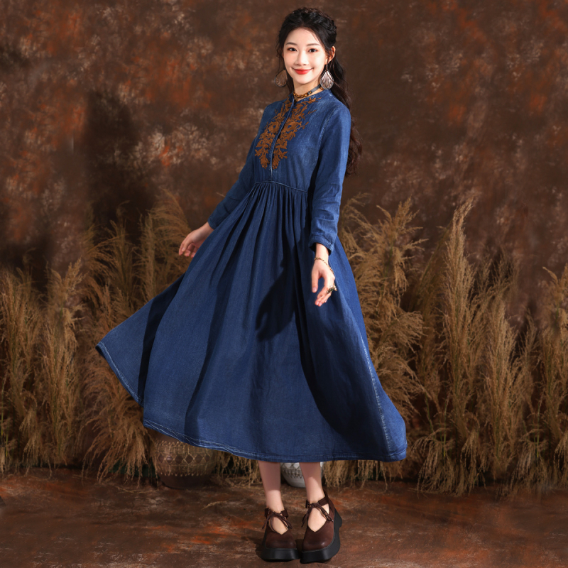 Voľné šaty veľkej veľkosti s deväťštvrťovými rukávmi, jar 2025, nová retro vyšívaná džínsová sukňa, stredne dlhá sukňa 82582