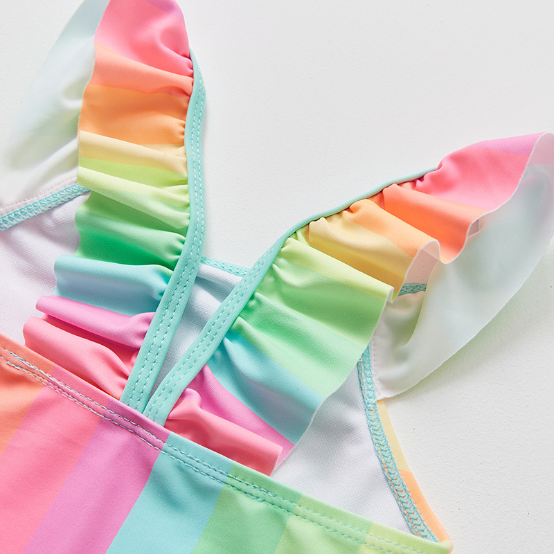 Ārējās tirdzniecības jauns meiteņu viendaļīgs peldkostīms ar apzeltītu saules gaismu, meiteņu peldkostīms ar krokotām mežģīnēm, bērnu peldkostīms