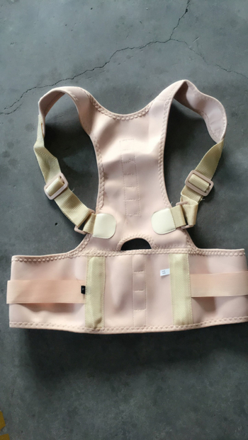 Lastele ja täiskasvanutele mõeldud magnetiline seljakorrektsiooni vöö küüraka korrigeerimiseks, õpilastele mõeldud rühi korrigeeriv seljavastane vöö