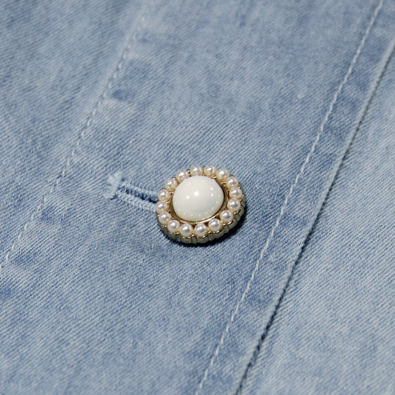 2025 Nové letné štýlové štíhle džínsové dlhé sukne s gombíkmi, retro spájaním listov, vyšívané šaty s krátkym rukávom A82309