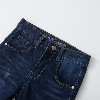 Suvised sinised teksad vabaaja laos Suvised püksid Euroopa ja Ameerika digitaalse kolmemõõtmelise tikandiga ühevärvilised poiste teksapüksid