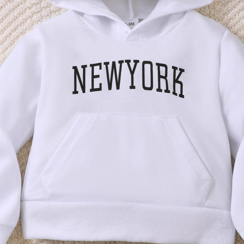 Európske a americké cezhraničné jesenné a zimné tepláky pre chlapčekov s kapucňou, potlačou písmen, dvojdielny top s potlačou písmen a džínsové nohavice