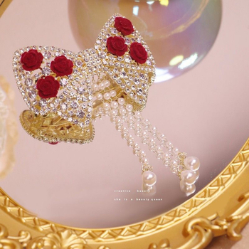 Naujas išskirtinis stojamojo egzamino į koledžą išvaizda elegantiškas raudonas naujas kutais puoštas kaspinas rožės gėlės nugaros segtukas didmeninė prekyba