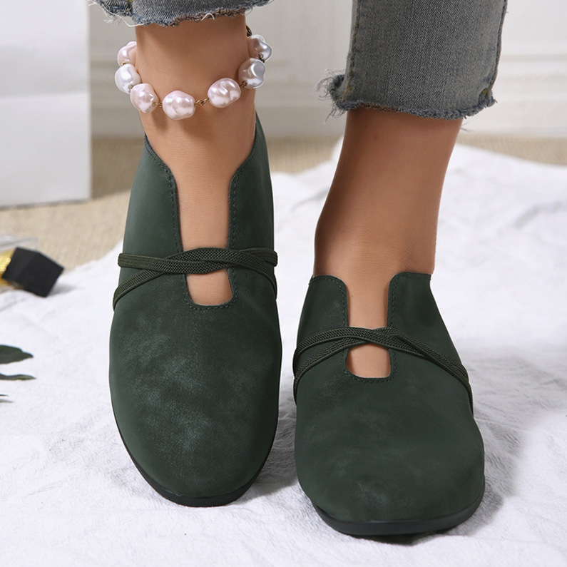 Jarná a jesenná móda 2025 Nová európska a americká veľkosť plus size okrúhla hlava plytké ústa lenivé nazúvacie pohodlné hrachové topánky pre ženy veľkoobchod