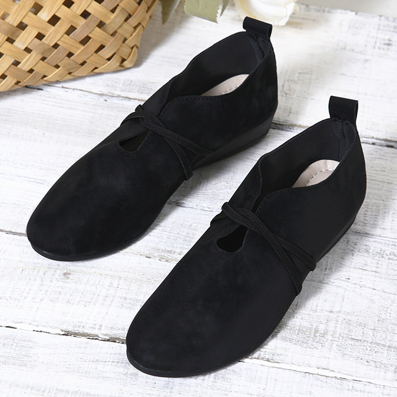 Jarná a jesenná móda 2025 Nová európska a americká veľkosť plus size okrúhla hlava plytké ústa lenivé nazúvacie pohodlné hrachové topánky pre ženy veľkoobchod