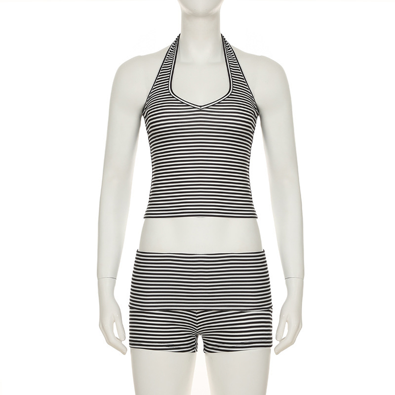 Primăvara 2025, nou, confortabil, simplu, cu guler jos, design texturat cu blocuri de culoare, talie exterioară, pantaloni scurți strâmți, set din două piese