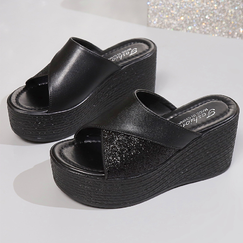 Piiriülese väliskaubanduse pluss-suuruses kiilsussid naistele 2025. aasta suvised uued litritega platvormiga alumised moodsed pealisrõivaste sussid