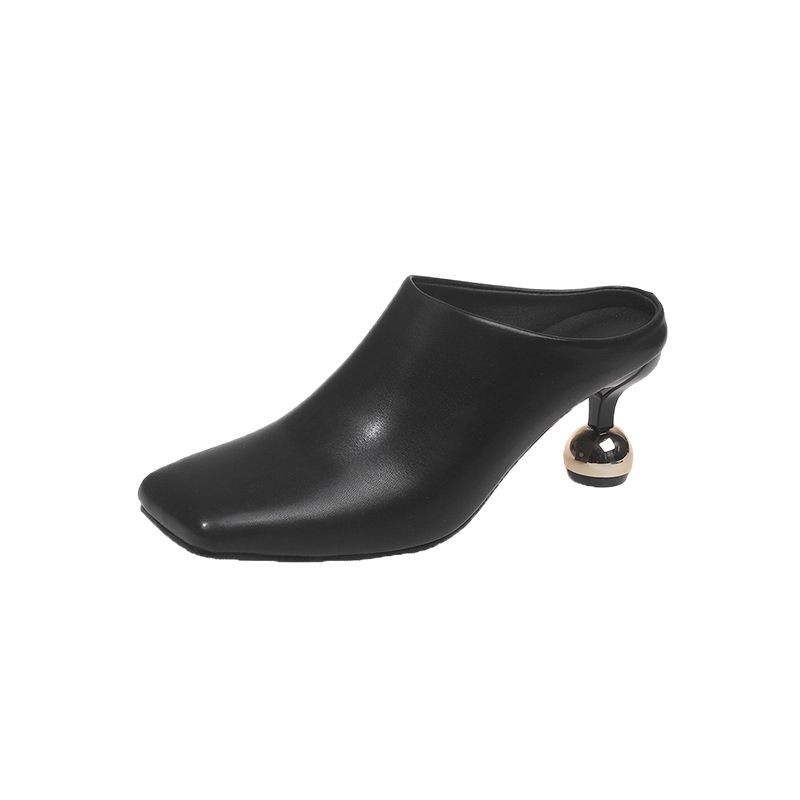 Zahraničný obchod Európa a Spojené štáty americké veľkoobchod s obuvou pre väčšie veľkosti 2025 jar a leto nové pedále Muller Baotou sandále a papuče na vysokom podpätku pre ženy