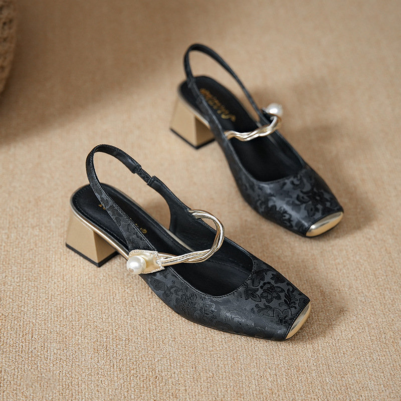 Letné nové sandále Baotou s hrubým podpätkom a štvorcovou špičkou vzadu, dutým remienkom a francúzskymi sandálami Mary Jane z roku 2025