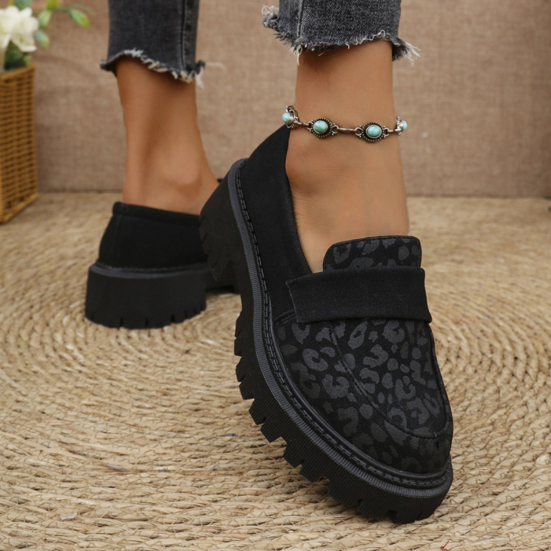 Zdroj továreň hrubá podrážka čierne malé kožené topánky dámske zahraničný obchod cezhraničné pohodlné mokasíny výklenok dizajn ležérne topánky príliv