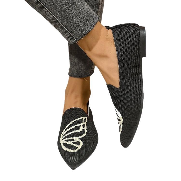 Chanel stil špicastih prstiju plitkih usnica francuske antilop cipele niske pete 2025 slip-on cipele za mame univerzalne cipele Mary Jane