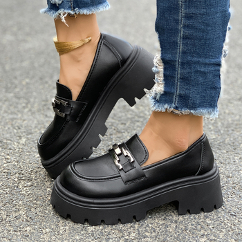 Dámske mokasíny s hrubou podrážkou a okrúhlou hlavou na jar a jeseň 2024, nové outdoorové oblečenie, zväčšené malé kožené topánky v britskom štýle, veľkoobchod Mary Jane