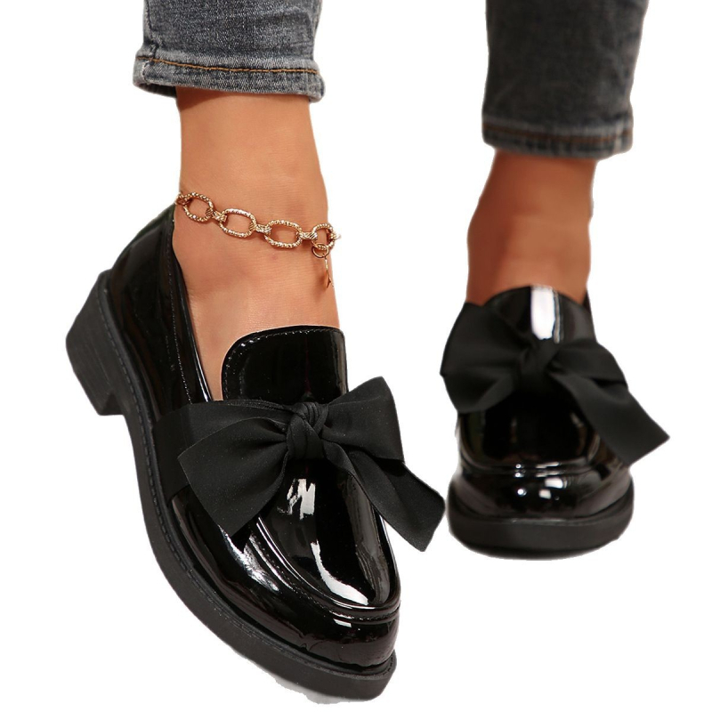 Britiško stiliaus maži odiniai bateliai 2025 m. pavasariui ir rudeniui, nauji, universalūs, plokščiapadžiai moteriški bateliai su kaspinu, vienos pėdos mokasinai, urmu.