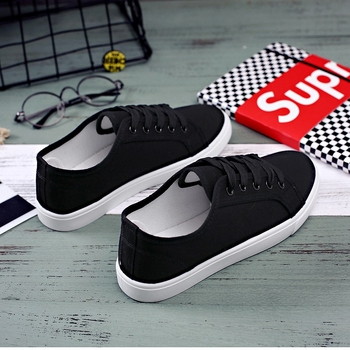 Studentu zema augšdaļa literārā stilā. Daudzpusīgas baltas audekla kurpes sievietēm. Vasaras korejiešu 2024. gada jaunās, vecās Pekinas auduma kurpes ar plakanu platformu.