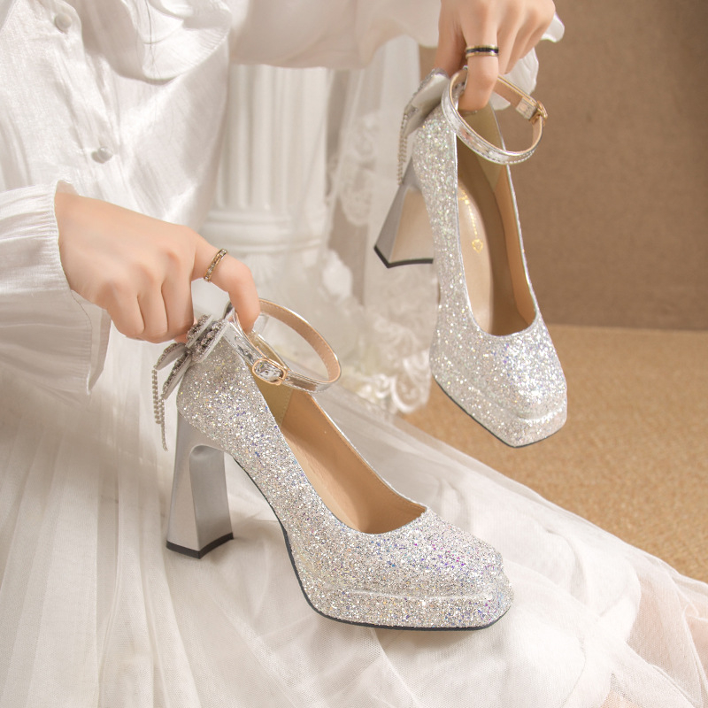 Νέα παπούτσια Mary Jane με χοντρό τακούνι και κρυστάλλινα παπούτσια γάμου, νυφικά παπούτσια, μικρά τετράγωνα παπούτσια για δεξιώσεις με ψηλοτάκουνα παπούτσια