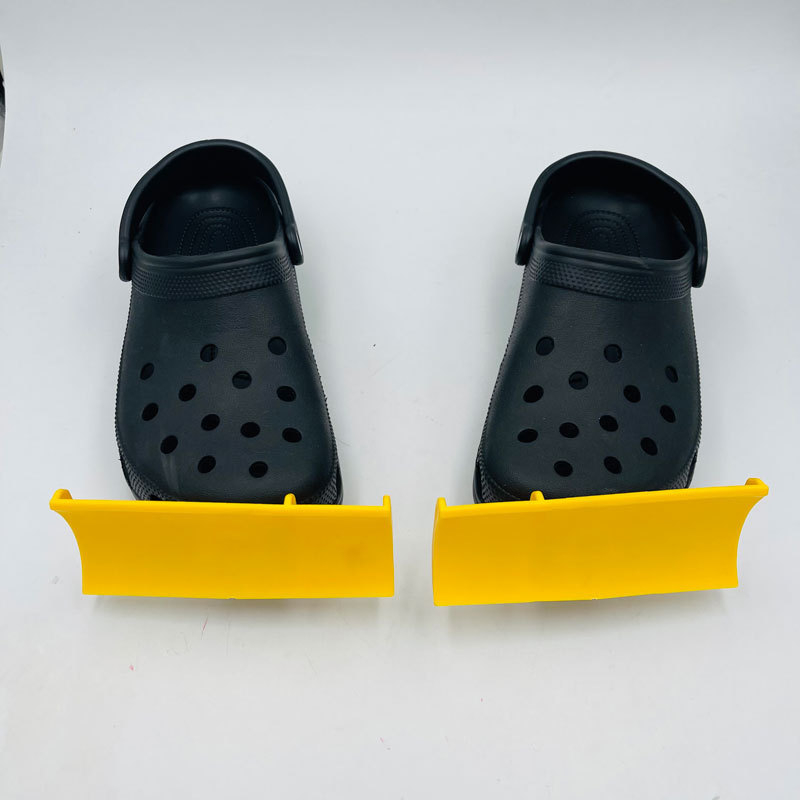 Piiriülene talvine õues lumekoristus väikesed tarvikud auguga kingad eesmised lumekoristus tarvikud kaunistuseks