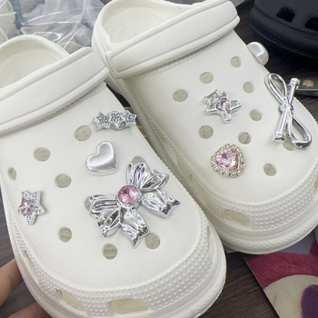 Koopakingade aksessuaarid Tüdrukute roosa lips Kolmemõõtmeline pandlaga kingapandla ülemine koopaking Dekoratiivne hõbedane armastus