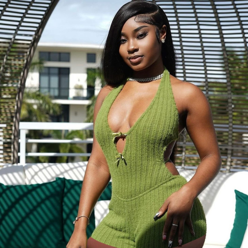 Jesenné a zimné nové cezhraničné európske a americké zahraničné obchodné jednofarebné s výstrihom a chrbtom, slim fit, sexy, horúce dievčenské šortky, overal