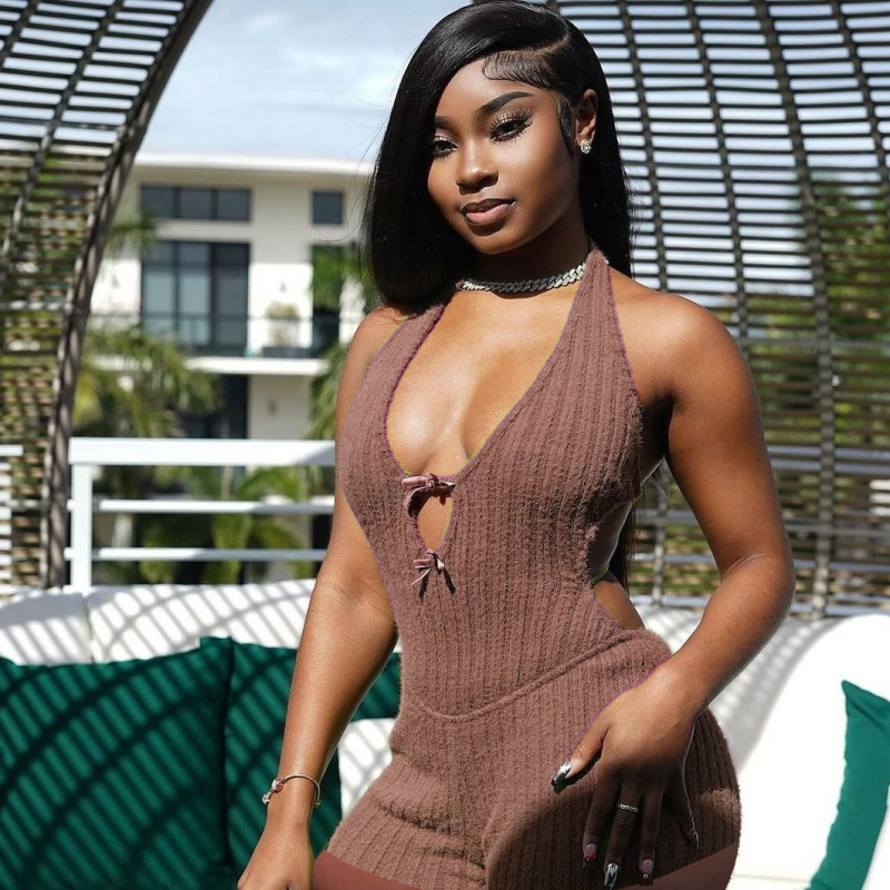 Jesenné a zimné nové cezhraničné európske a americké zahraničné obchodné jednofarebné s výstrihom a chrbtom, slim fit, sexy, horúce dievčenské šortky, overal