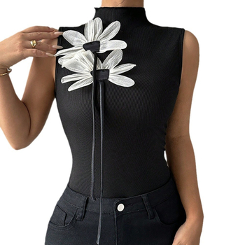 Cezhraničné skoré jarné nové európske a americké módne horúce dievčenské tričko s visiacim výstrihom, kvetinovým výstrihom a bez rukávov, luxusné tričko s krátkym rukávom