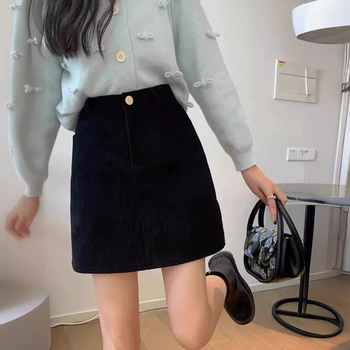 Μαύρη φούστα από κοτλέ ύφασμα, γυναικεία, ψηλόμεση φούστα σε γραμμή Α, φθινόπωρο και χειμώνας 2024, μικρή, μοντέρνα φούστα μέχρι τους γοφούς