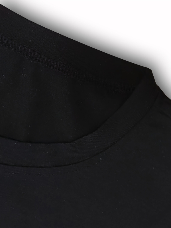 Dámske módne čierne tričko so zlatým vzorom na pery, ležérne s krátkym rukávom a okrúhlym výstrihom