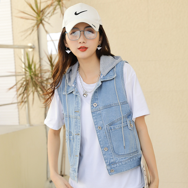 Dámska džínsová vesta s kapucňou, univerzálny jarný a letný sveter svetlomodrý krátky sveter s čiapkou, úzka bunda bez rukávov