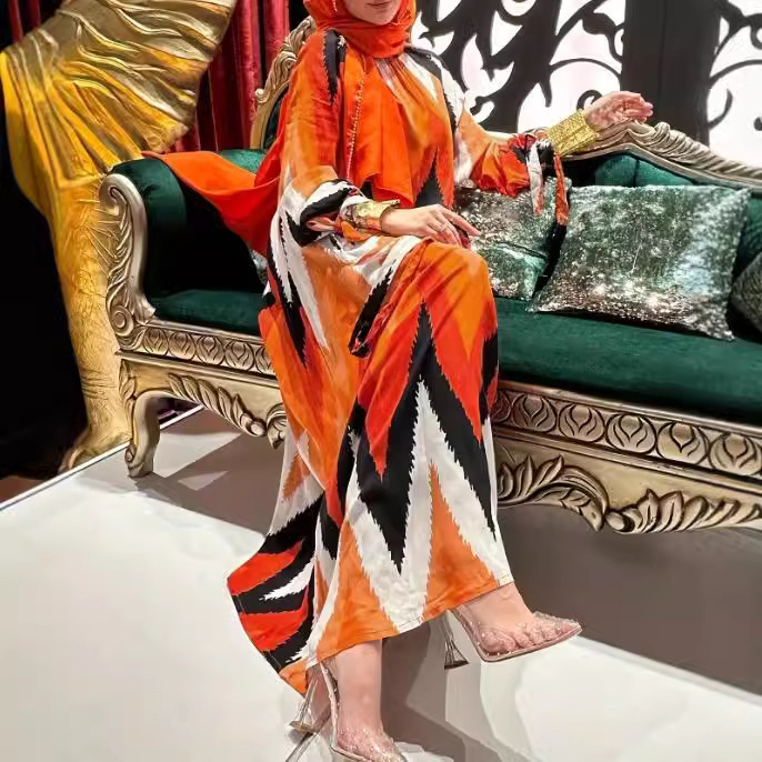 M2720 Cross Border Amazon Women Middle East Muslim 2024 Nový príchod Potlačené a farbené župany Módne elegantné šaty