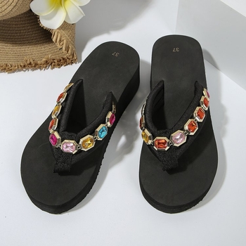 Nové cezhraničné európske a americké bežné oblečenie Joker módne ploché papuče nosia veľké vodné diamantové šperky žabky