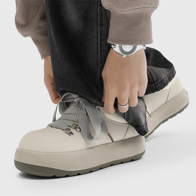 Pánske topánky na jar 2025, nové britské štýlové retro trendy kožené topánky na platforme, univerzálne skate topánky