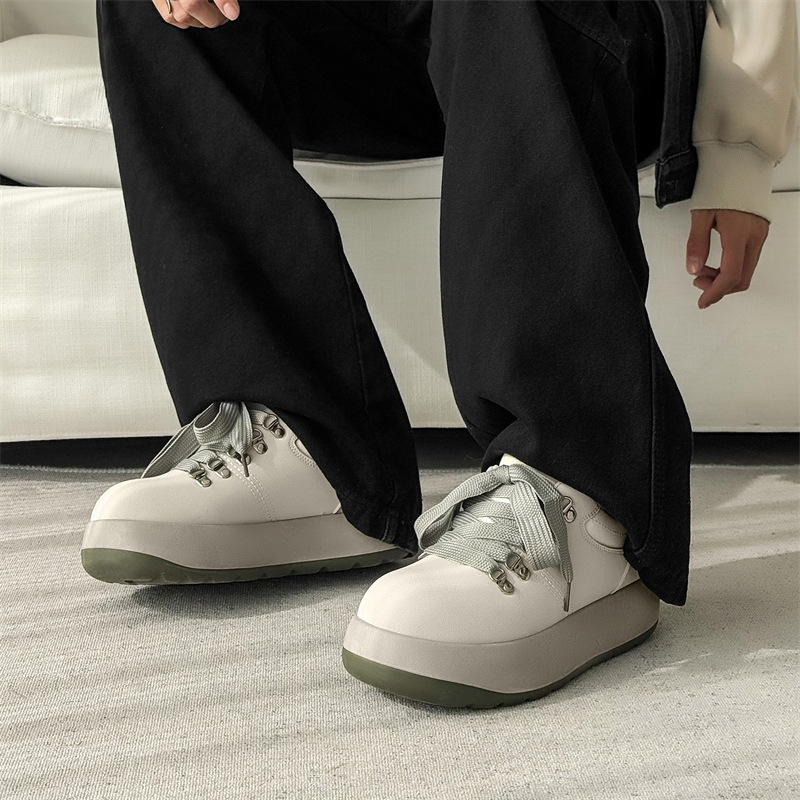 Pánske topánky na jar 2025, nové britské štýlové retro trendy kožené topánky na platforme, univerzálne skate topánky