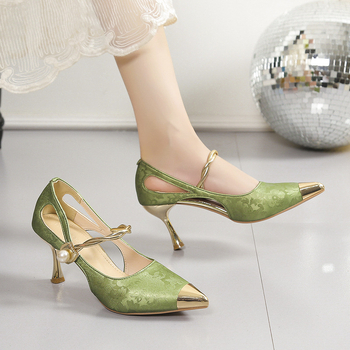 Nové sandále na vysokom podpätku pre ženy z roku 2025, ihličkové podpätky, dutý francúzsky štýl so sukňami, cheongsam, čínsky štýl so špicatou špičkou, módne topánky