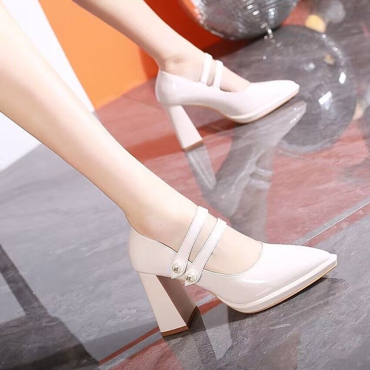 2025 Nový štýl dámskych topánok s perlovým remienkom a špicatou špičkou na hrubom podpätku, plytké ústa, módne banketové topánky